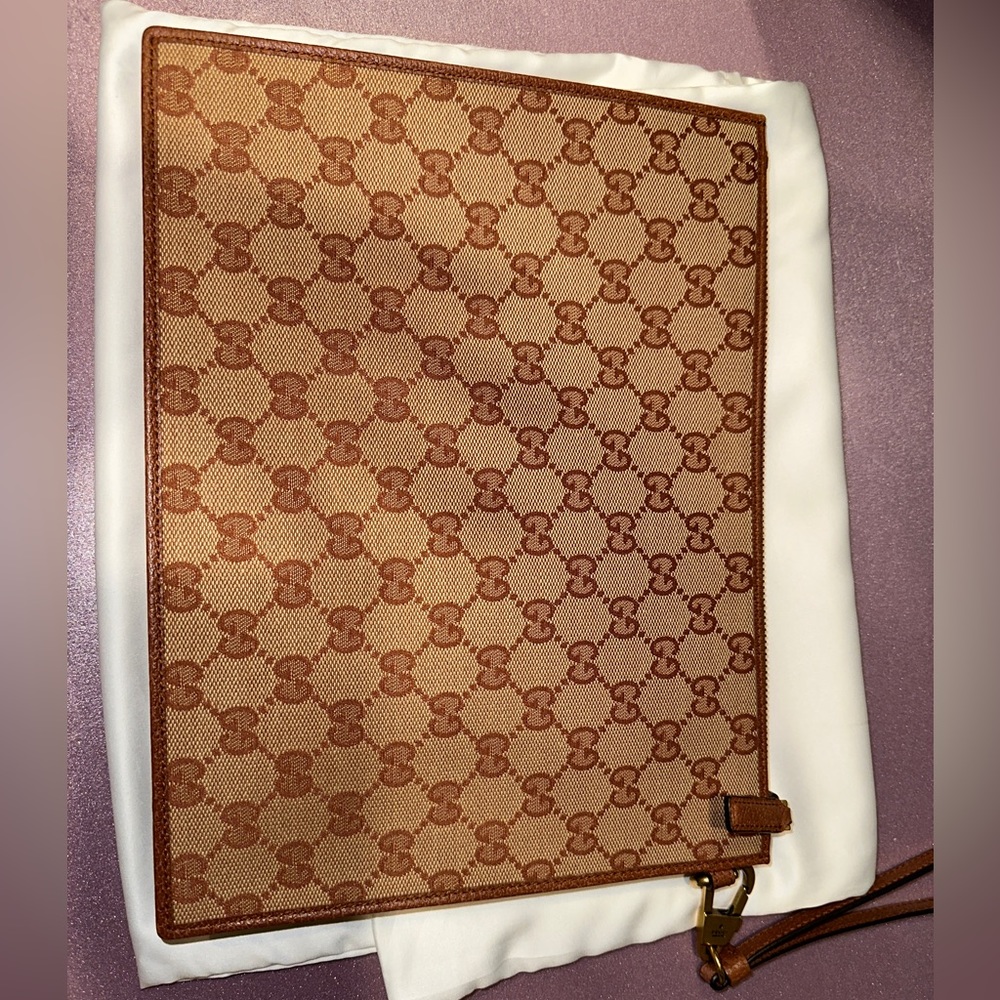 Authentic Gucci NY Yankees GG Supreme Wristlet Clutch Portfolio Pouch - Picture 6 of 9